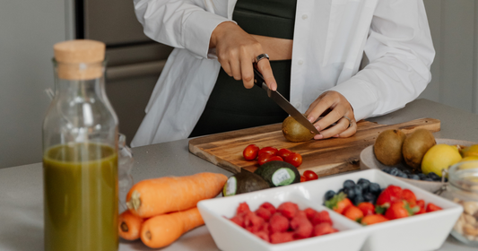 Sarah prepares a brain boosting smoothie full of nutrients